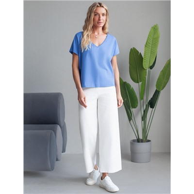 Футболка с V-вырезом и цельнокроеным рукавом из премиального хлопка