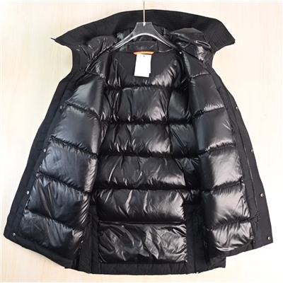 Водонепроницаемая тёплая пуховая куртка с капюшоном MAMMU*T