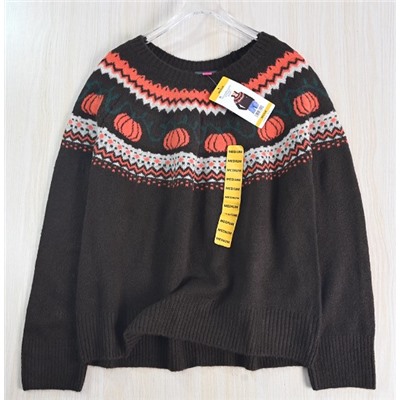 Мягкий и бархатистый вязаный свитер из окрашенной пряжи