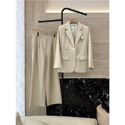 Костюм люкс