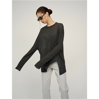 Серый джемпер с разрезом вязаный