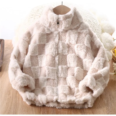 Пушистая кофта.