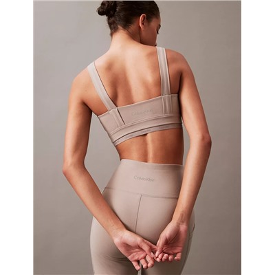 Performance Embrace Super High Waist 7/8 Leggings