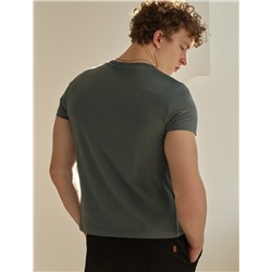 Футболка slim fit  из премиального хлопка с эластаном