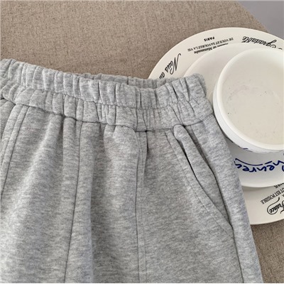 Спортивные штаны. материал: 61% хлопок 39% полиэстер