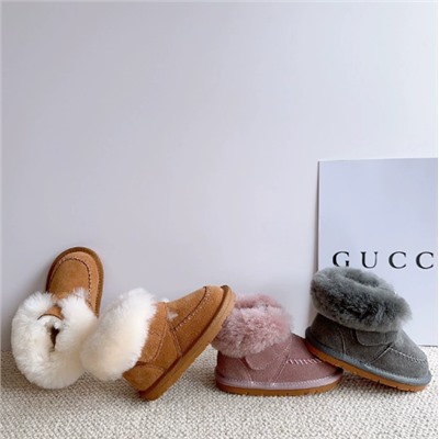 Детские ботинки