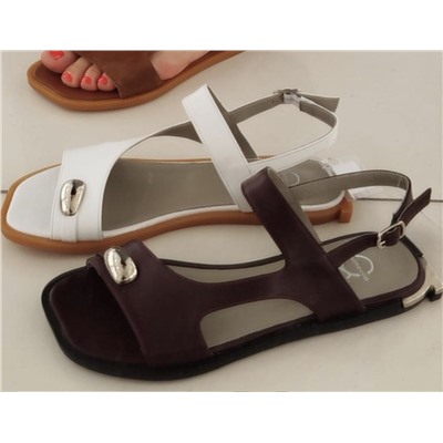 Босоножки кожа