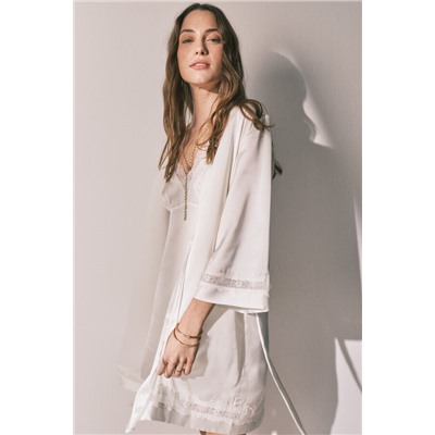 Bata larga satén beige