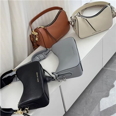Сумка из натуральной кожи  Marc Jacob*s