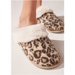 Pantoffeln aus weichem Teddygewebe mit Animal-Muster
