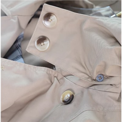 Женская укороченная ветровка