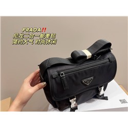 Сумка-мессенджер Prad*a