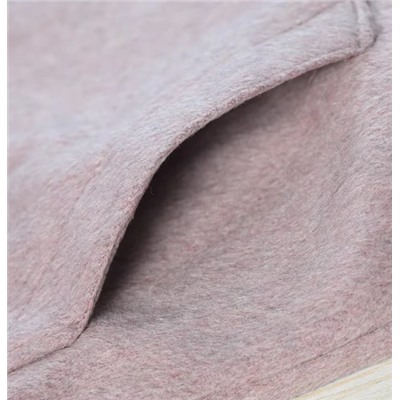 Женский утепленный жилет из искусственной овечьей шерсти.