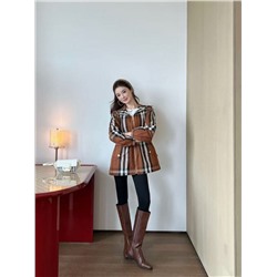 Женская куртка-ветровка в клетку контрастного цвета с капюшоном  Burberr*y