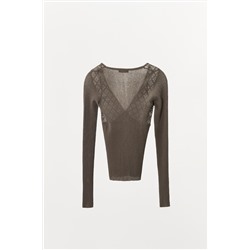 KNIT V-NECK TOP