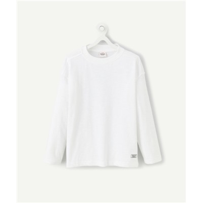 Boy's long-sleeved white cotton t-shirt