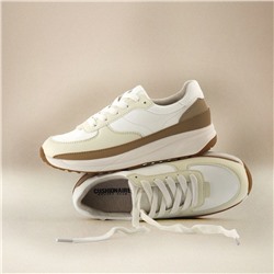 Женские кроссовки