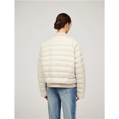 Молочная стеганая куртка