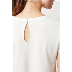 Камилла футболка экрю