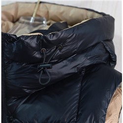 Женский стеганый жилет с капюшоном