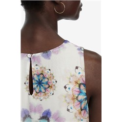 Blusa asimétrica print galáctico