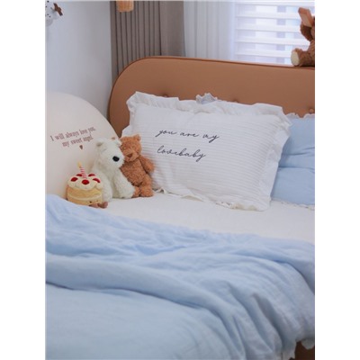 Какая нежность 🥰  Стеганая кружевная наволочка с вышивкой 💓