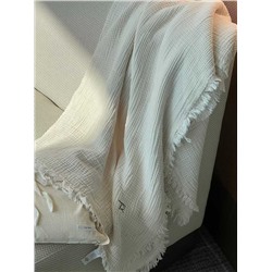 Мягкий обволакивающий плед  The Ro*w