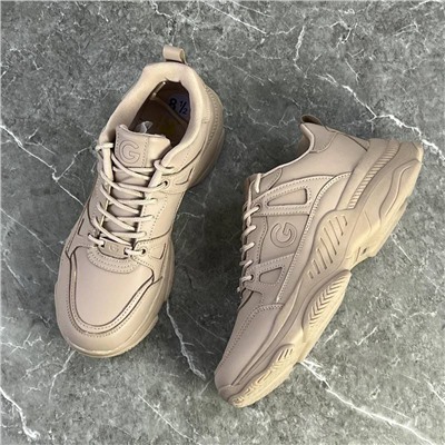 Женские кроссовки ГЕС*С