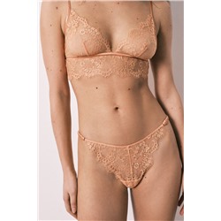 Braga brasileña tira encaje naranja