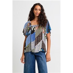 Blusa denim & patch digital