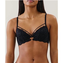 Sujetador negro de encaje.