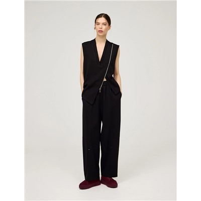 Черный асимметричный жилет