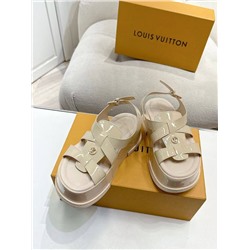 Босоножки на платформе