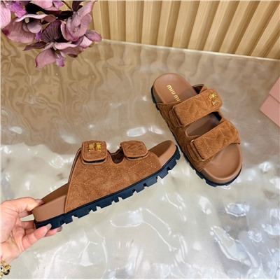 Женские замшевые шлепки  МИ* МИ*У