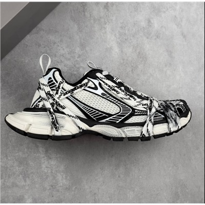 Balenciag*a Phantom Cargo