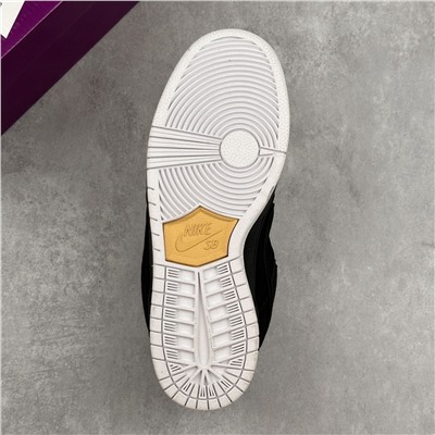 Повседневные кроссовки Nik*e SB Dunk Low