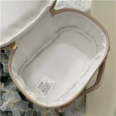 Красивая нарядная косметичка в брендовой подарочной коробке ДИО*Р