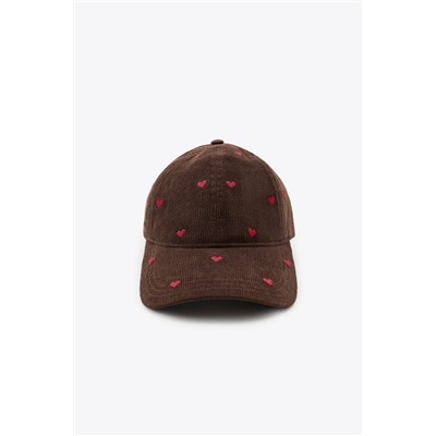 GORRA PANA BORDADOS CORAZÓN