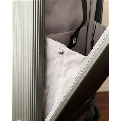 Чемодан на колёсах с алюминиевым каркасом БОС*С