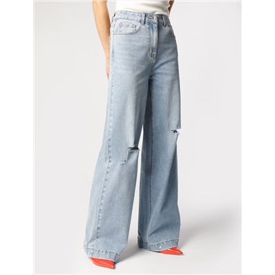 Джинсы трубы рваные из эластичного денима средней плотности