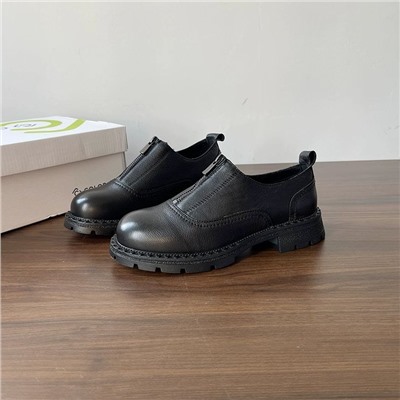 Женские кожаные туфли