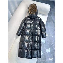 Длинный пуховик  Moncle*r