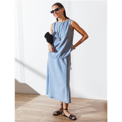 Топ с вырезом лодочка и асимметричным разрезом на спине из джинсового лиоцелла