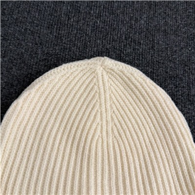 Женская вязаная шапка   Schiaparell*i