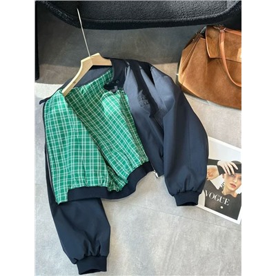 Стильная укороченная куртка-бомбер с воротником стойкой МИУ МИ*У