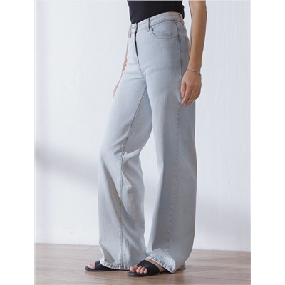 Джинсы трубы из эластичного денима