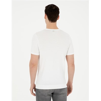 Beyaz Slim Fit Bisiklet Yaka Triko Tişört