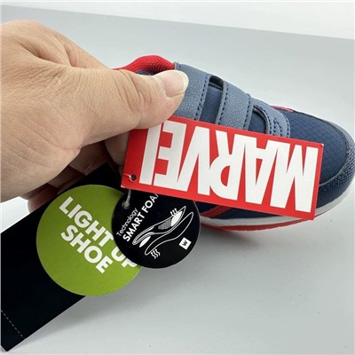 Кроссовки детские светящиеся, экспорт МАРВЕ*Л