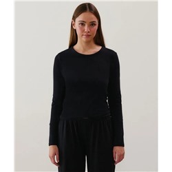 Top de punto en negro