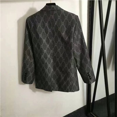 Костюм  люкс